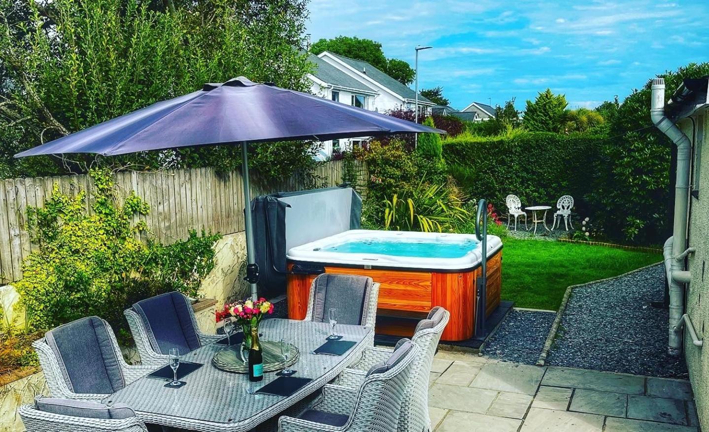 Erwenni, Llanbedrog, Abersoch Near Beach And Pub With Hot Tub Экстерьер фото